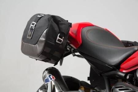 Zestaw sakw i stelaży Legend Gear Sw-Motech Ducati